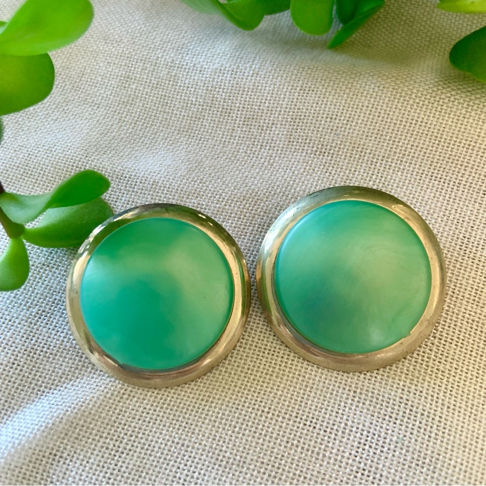 Vintage Clip On Aqua Round Earrings